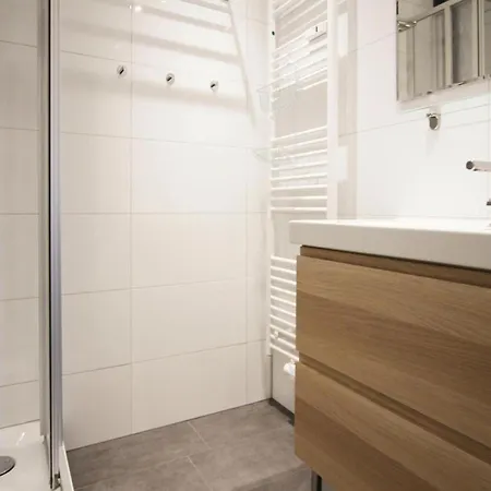 Διαμέρισμα Apartment, *